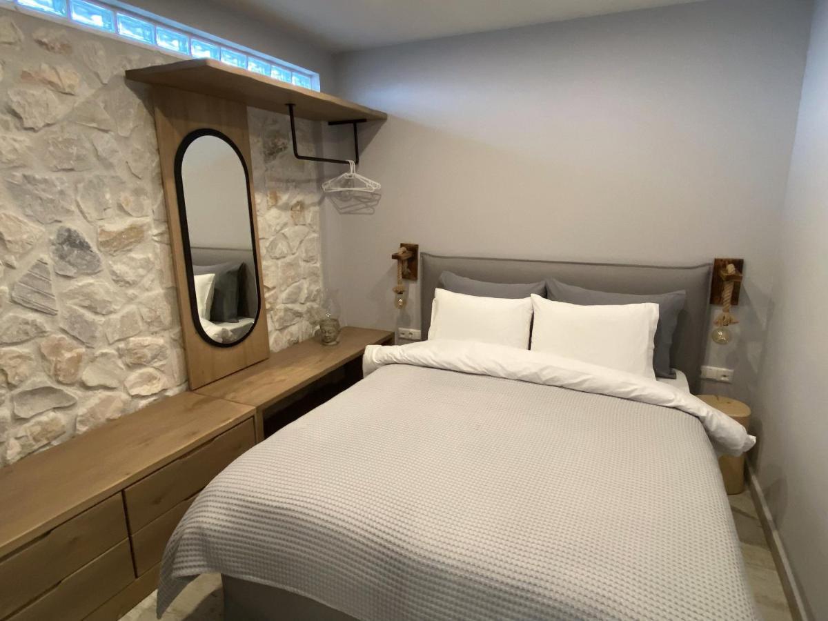 Kali Thea Suites Néosz Marmarász Kültér fotó